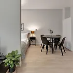 Scala Center & By Lion Apartment *