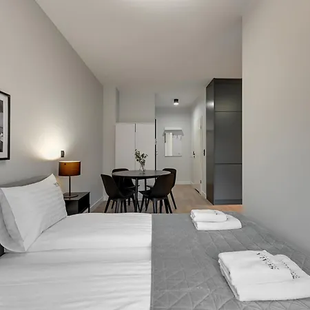 Апартаменты Scala Center & By Lion