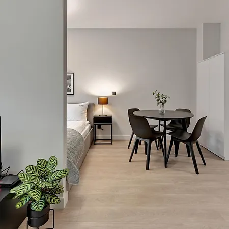 Scala Center & By Lion Apartment *
